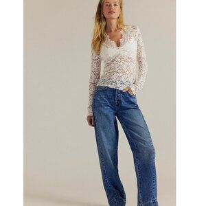 NWT We The Free Stick Around Slim Curve Jeans